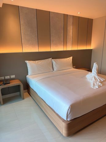 Imagen de la habitación del Hotel Aston Pattaya. Foto 5