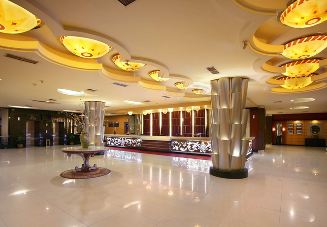 Imagen de los interiores del Hotel Aston Pontianak and Convention Center. Foto 11