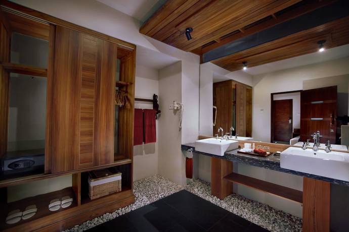 Imagen de la habitación del Hotel Aston Sunset Beach Resort - Gili Trawangan. Foto 12