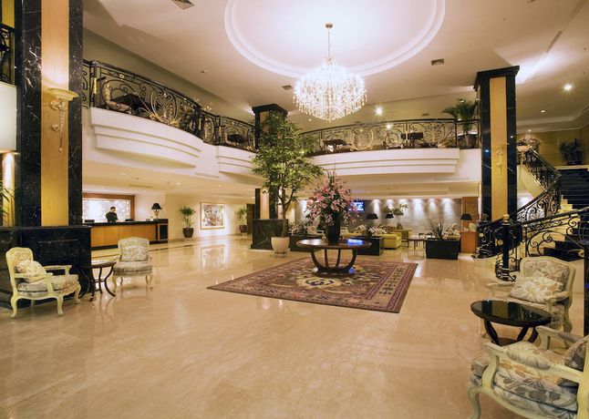 Imagen de los interiores del Hotel Aston Tropicana Bandung. Foto 17