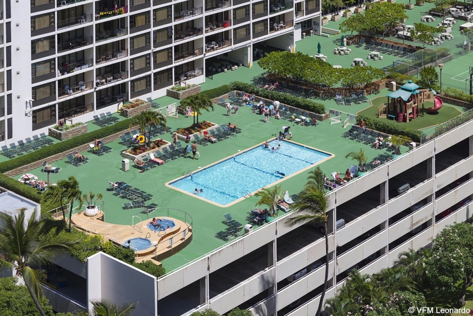 Imagen general del Hotel Aston at the Waikiki Banyan. Foto 16