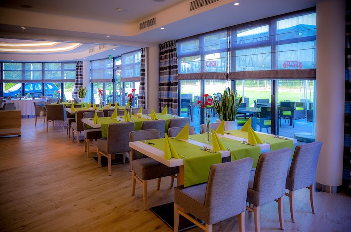 Imagen del bar/restaurante del Hotel Astone Conference and SPA. Foto 3
