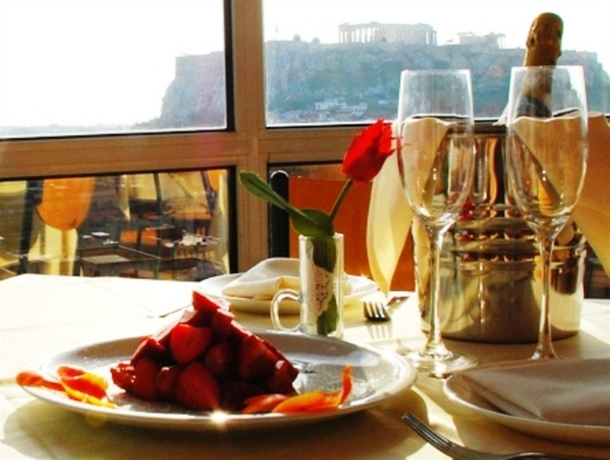 Imagen del bar/restaurante del Hotel Astor, Atenas. Foto 3