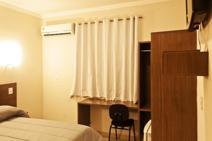 Imagen de la habitación del Hotel Astor, Bauru. Foto 8