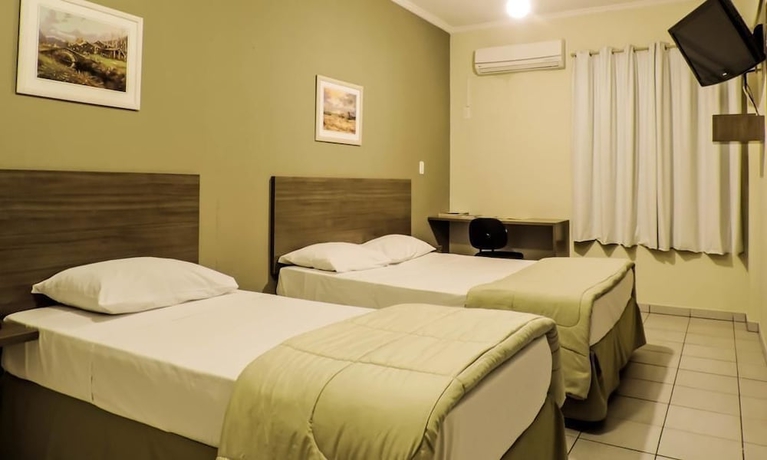 Imagen de la habitación del Hotel Astor, Bauru. Foto 15