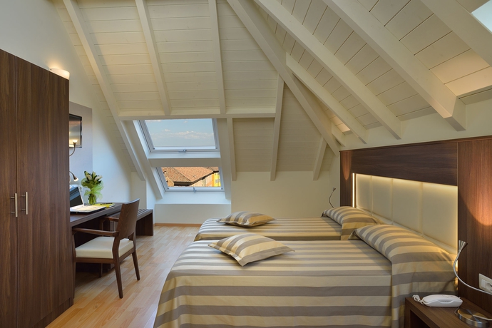 Imagen de la habitación del Hotel Astor, Bolonia. Foto 14