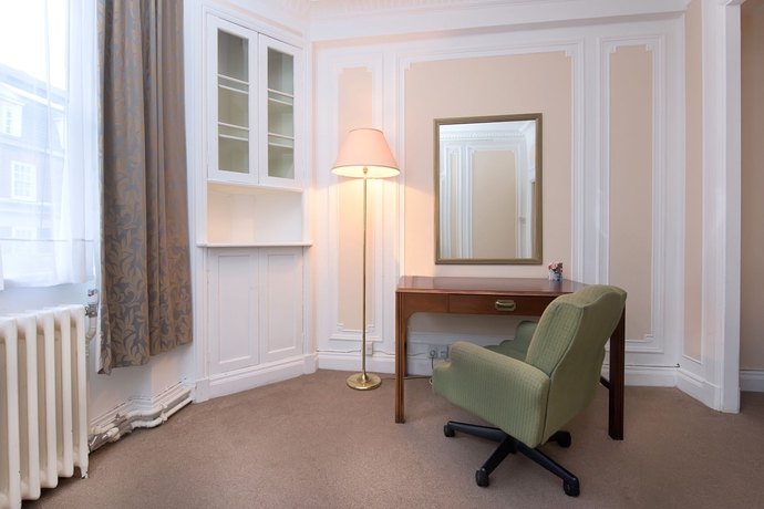 Imagen de la habitación del Hotel Astor Court. Foto 11