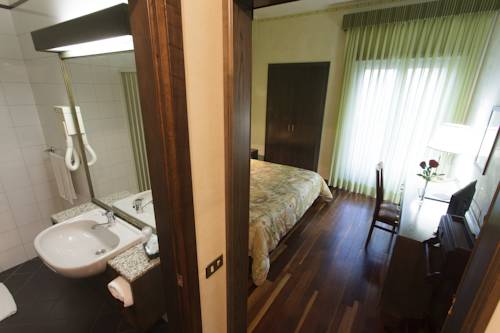 Imagen de la habitación del Hotel Astor, Frosinone. Foto 10