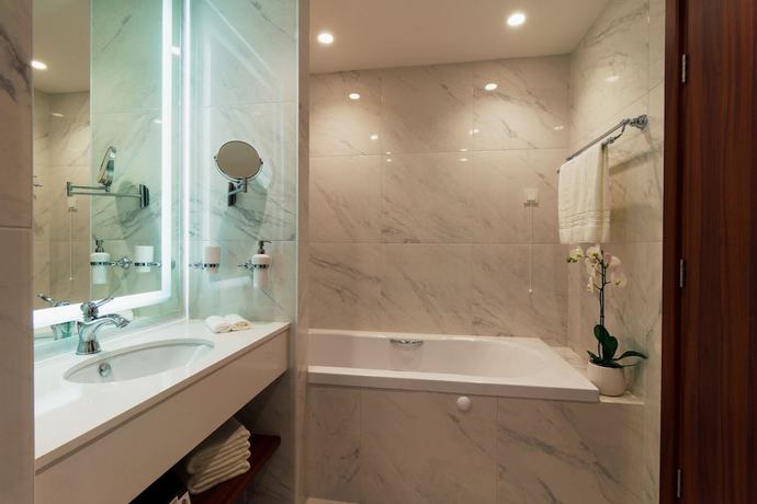 Imagen de la habitación del Hotel Astor Garden. Foto 6
