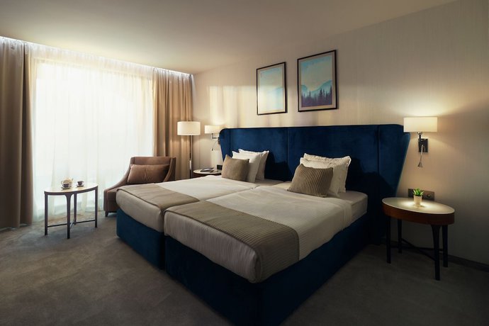 Imagen de la habitación del Hotel Astor Garden. Foto 9