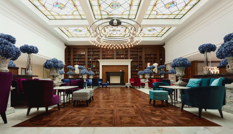 Imagen de los interiores del Hotel Astor Garden. Foto 17