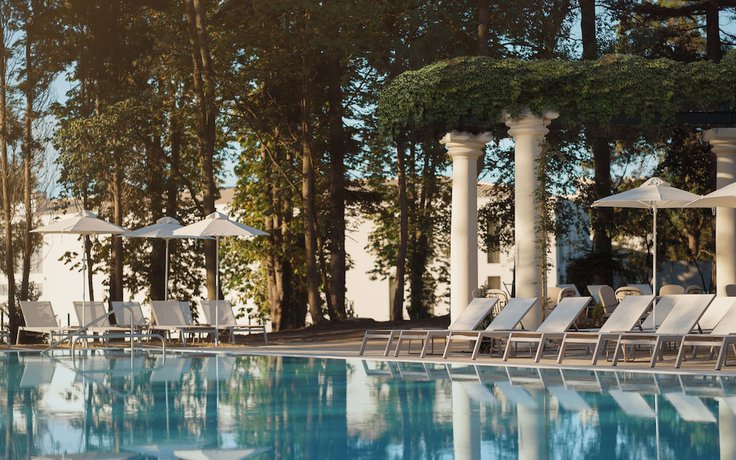 Imagen de la piscina del Hotel Astor Garden. Foto 19