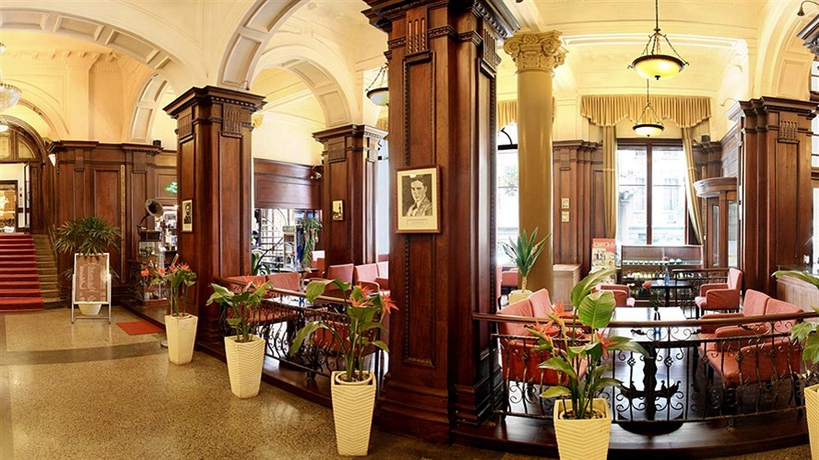 Imagen de los interiores del Hotel Astor House. Foto 11