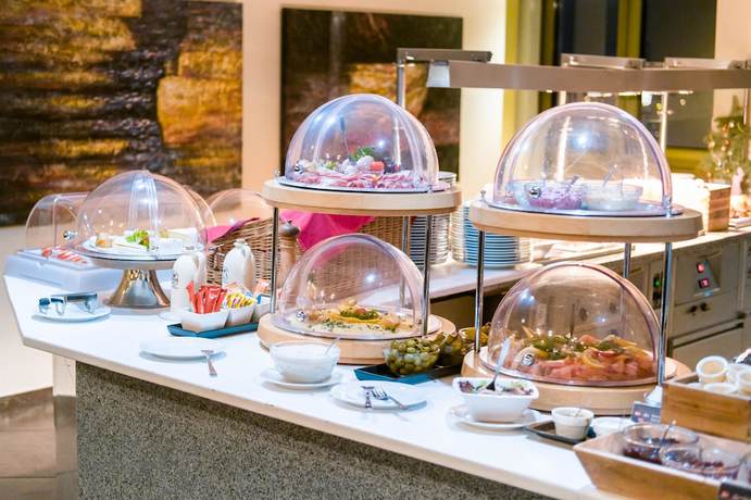 Imagen del bar/restaurante del Hotel Astor Kiel by Campanile. Foto 5