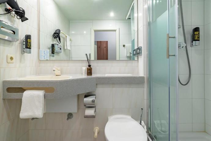 Imagen de la habitación del Hotel Astor Munich. Foto 7