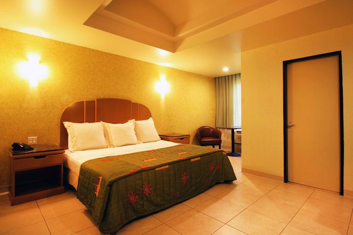 Imagen de la habitación del Hotel Astor Tijuana. Foto 9