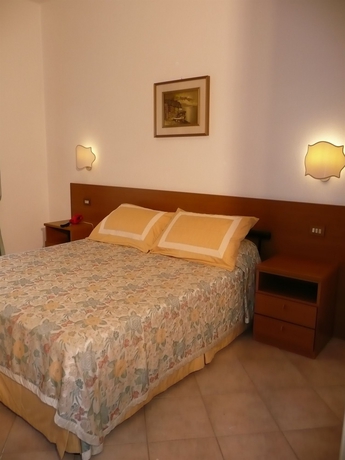 Imagen de la habitación del Hotel Astor Victoria. Foto 5