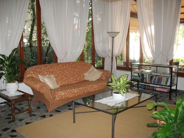 Imagen de los interiores del Hotel Astor Victoria. Foto 12