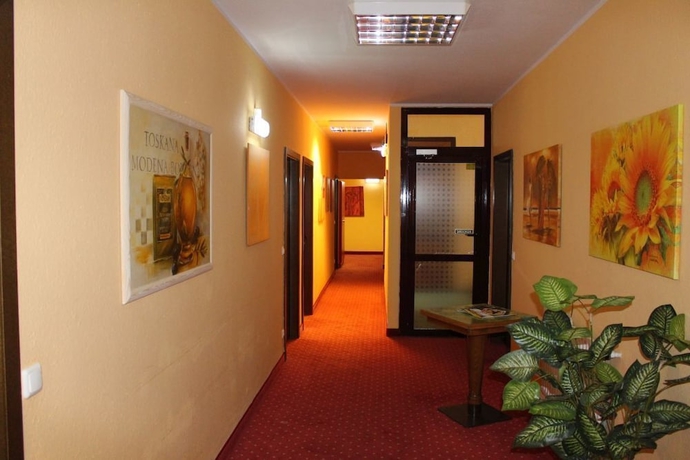 Imagen de los interiores del Hotel Astor, Wuppertal. Foto 19