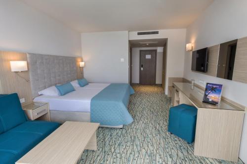 Imagen de la habitación del Hotel Astoria All Inclusive & Private Beach. Foto 17