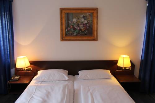 Imagen de la habitación del Hotel Astoria Am Urachplatz. Foto 8