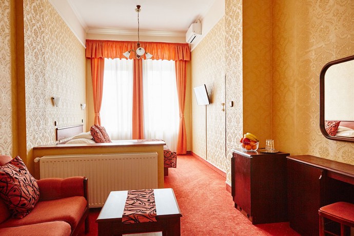 Imagen de la habitación del Hotel Astoria, Balatonfured. Foto 8