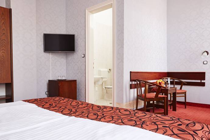 Imagen de la habitación del Hotel Astoria, Balatonfured. Foto 14