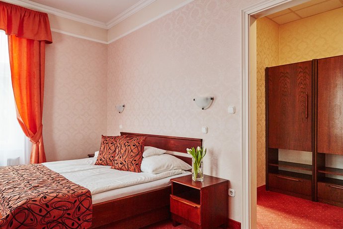 Imagen de la habitación del Hotel Astoria, Balatonfured. Foto 19