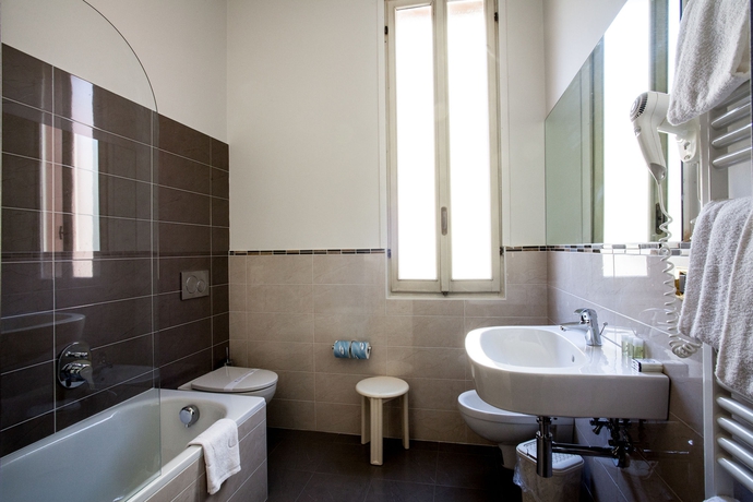 Imagen de la habitación del Hotel Astoria, Bolonia. Foto 3