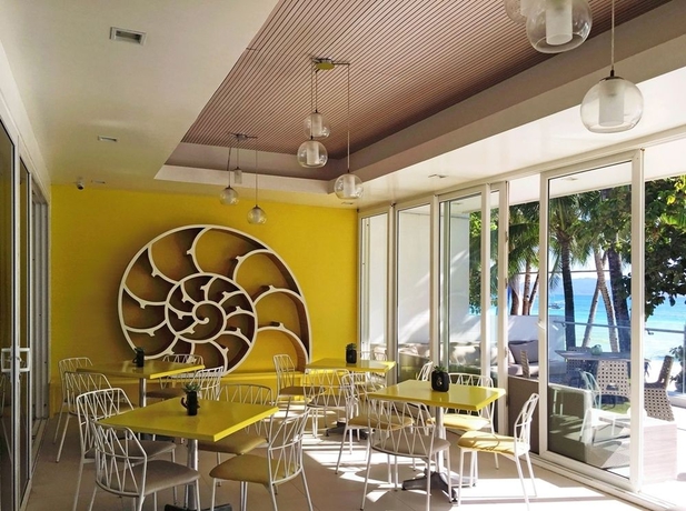 Imagen del bar/restaurante del Hotel Astoria Boracay. Foto 3