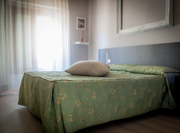 Imagen de la habitación del Hotel Astoria, CREMONA. Foto 9