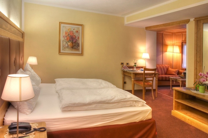 Imagen de la habitación del Hotel Astoria, Canazei. Foto 5