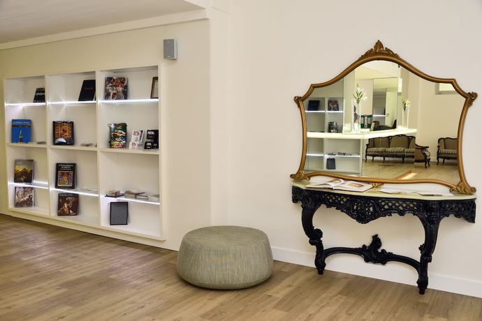 Imagen de los interiores del Hotel Astoria, Caorle. Foto 18