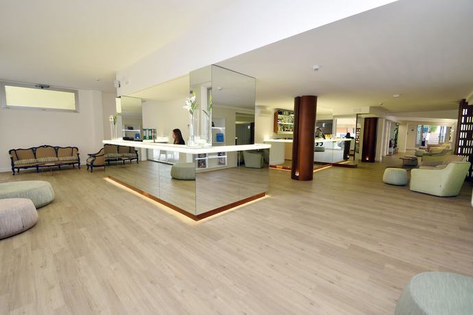 Imagen de los interiores del Hotel Astoria, Caorle. Foto 20