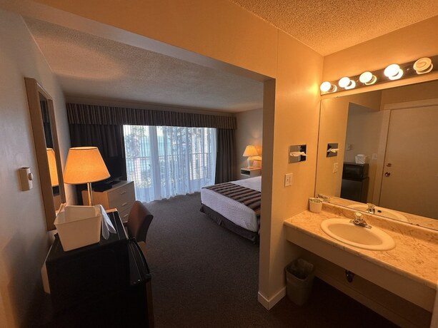 Imagen de la habitación del Hotel Astoria Crest Motel. Foto 19
