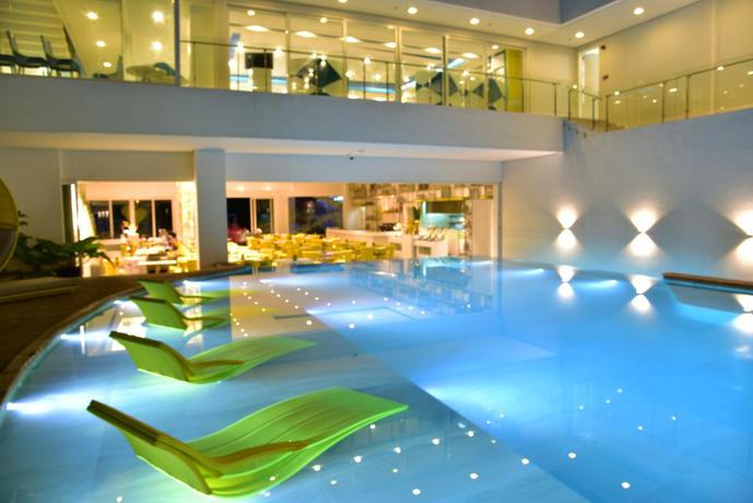 Imagen de los interiores del Hotel Astoria Current. Foto 18