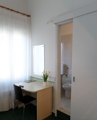 Imagen general del Hotel Astoria, Desenzano del Garda. Foto 8