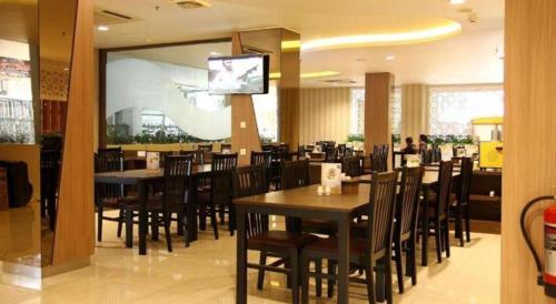 Imagen general del Hotel Astoria, Durian Payung. Foto 19