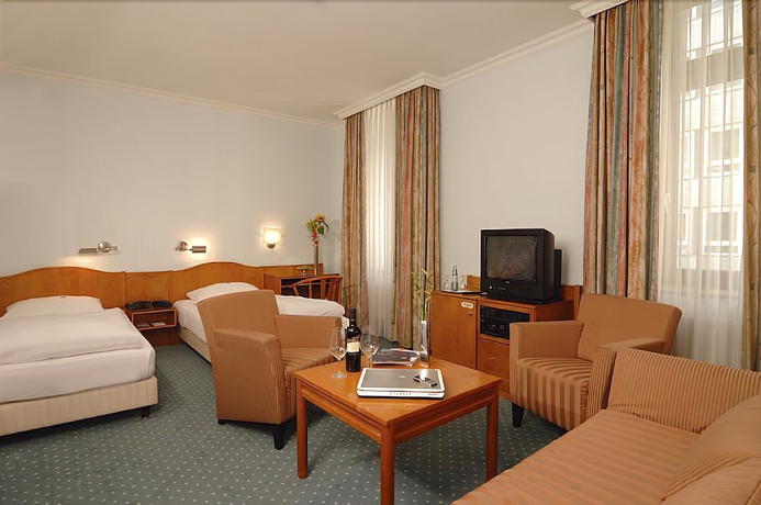 Imagen de la habitación del Hotel Astoria, Dusseldorf. Foto 8