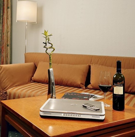 Imagen de la habitación del Hotel Astoria, Dusseldorf. Foto 10