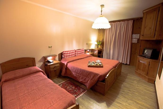 Imagen de la habitación del Hotel Astoria, Entrèves. Foto 4