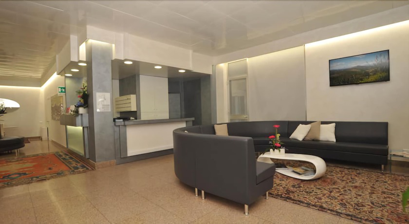 Imagen de los interiores del Hotel Astoria, Fermo. Foto 19