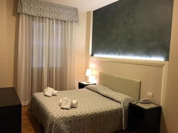 Imagen de la habitación del Hotel Astoria Fidenza. Foto 3