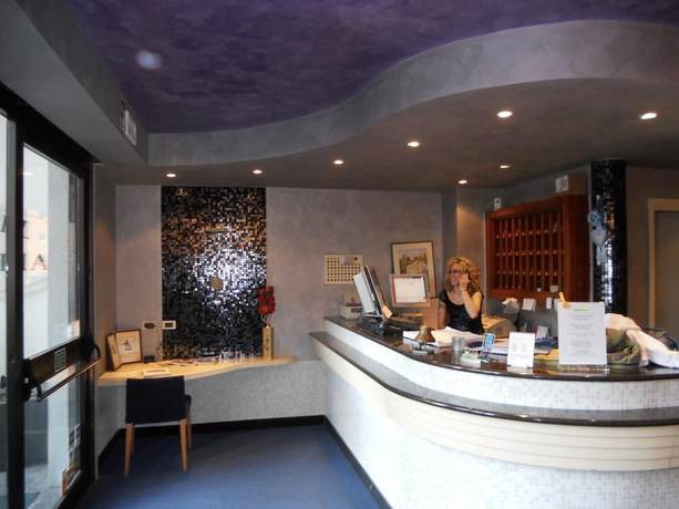 Imagen de los interiores del Hotel Astoria Fidenza. Foto 19