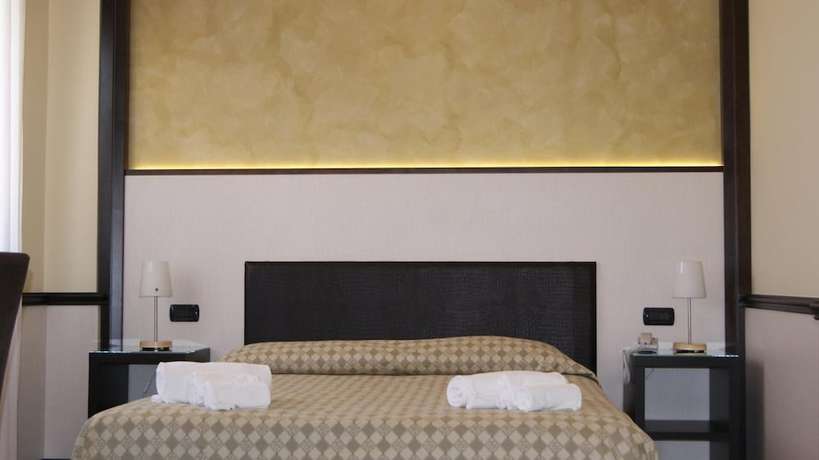 Imagen de la habitación del Hotel Astoria Fidenza. Foto 4