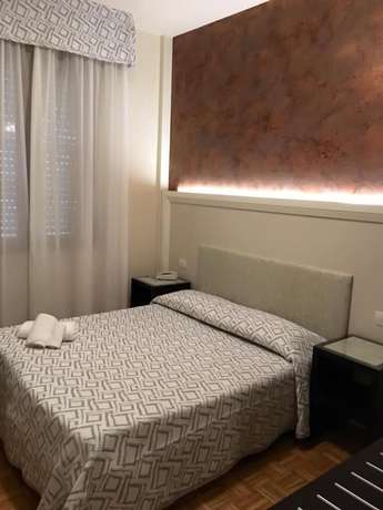 Imagen de la habitación del Hotel Astoria Fidenza. Foto 8