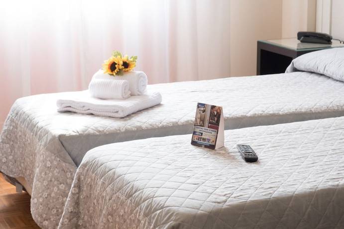 Imagen de la habitación del Hotel Astoria Fidenza. Foto 11