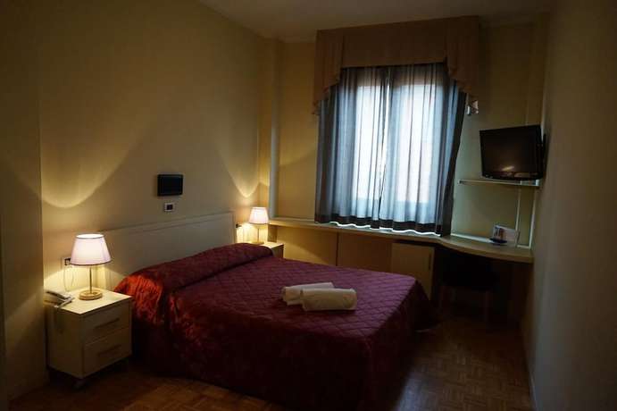 Imagen de la habitación del Hotel Astoria Fidenza. Foto 18