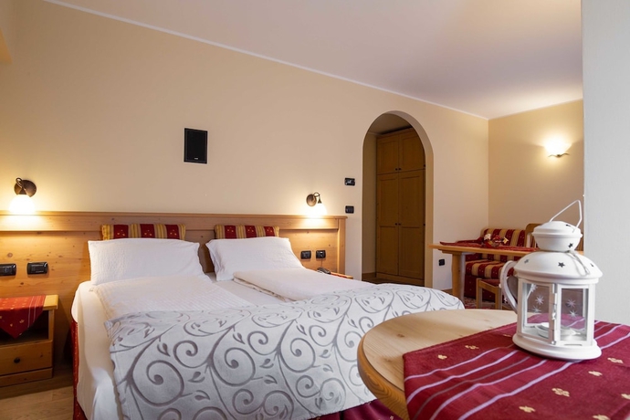 Imagen de la habitación del Hotel Astoria, Fiera di Primiero. Foto 6
