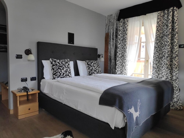 Imagen de la habitación del Hotel Astoria, Fiera di Primiero. Foto 14